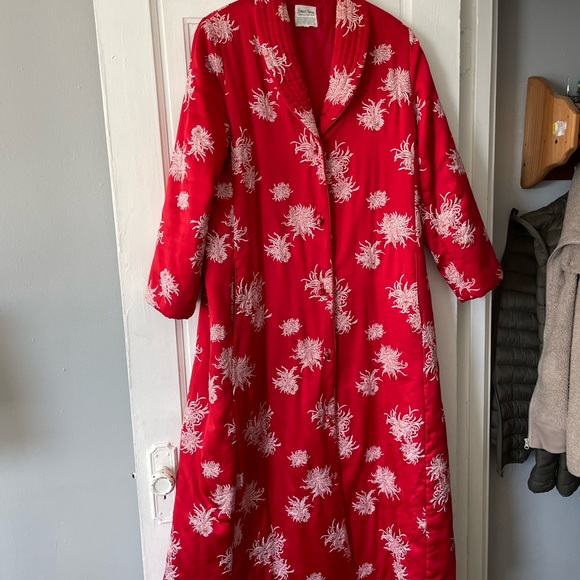 Red Kimono Neiman Marcus Vintage, Size M - Picture 2 of 5